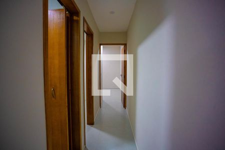 Corredor de casa para alugar com 2 quartos, 68m² em Conceição, Diadema