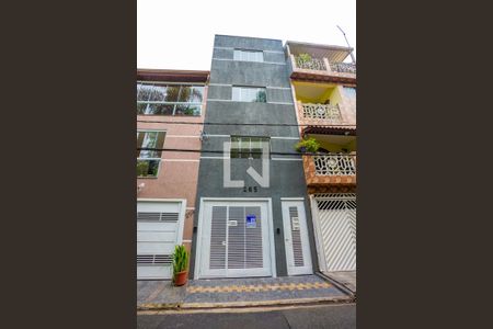 Fachada + placa de casa para alugar com 2 quartos, 68m² em Conceição, Diadema