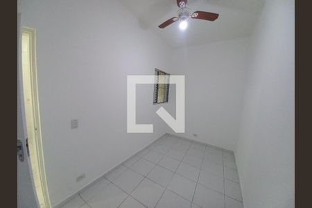 Quarto 1 de casa para alugar com 2 quartos, 70m² em Vila Mateo Bei, São Vicente