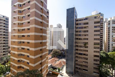 Apartamento à venda com 230m², 4 quartos e 4 vagasVista do Quarto 3