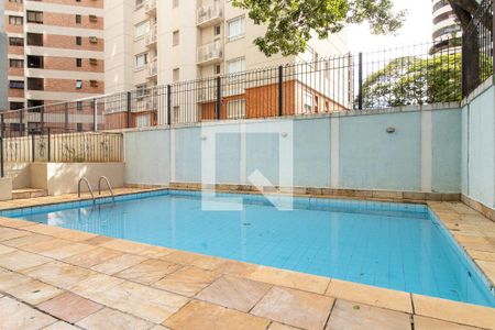 Apartamento à venda com 230m², 4 quartos e 4 vagasÁrea comum - Piscina