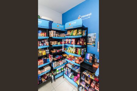 Área comum - Mercado de apartamento para alugar com 2 quartos, 34m² em Parque Vitoria, São Paulo
