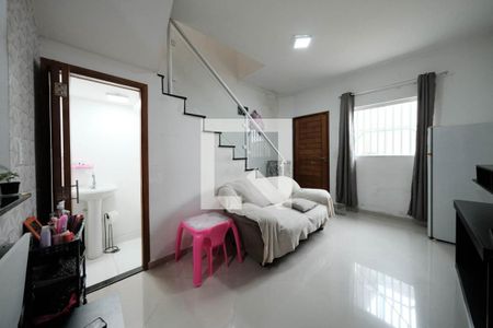 Sala/Cozinha de casa de condomínio à venda com 2 quartos, 69m² em Parque Boturussu, São Paulo