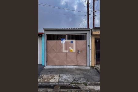 Fachada de casa à venda com 1 quarto, 175m² em Vila Guarani, Santo André