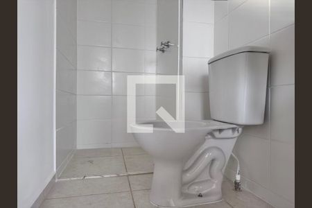 Banheiro Social de apartamento à venda com 3 quartos, 60m² em Barra Olímpica, Rio de Janeiro