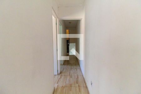 Corredor de casa à venda com 3 quartos, 250m² em Vila Chuca, São Paulo