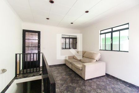 Sala de casa à venda com 3 quartos, 250m² em Vila Chuca, São Paulo