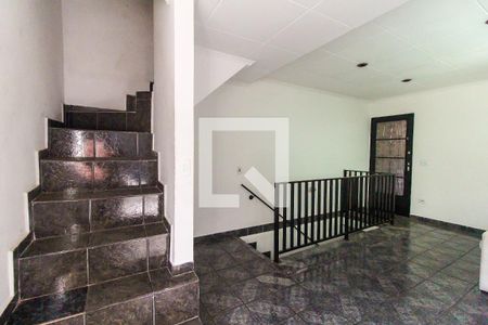 Sala de casa à venda com 3 quartos, 250m² em Vila Chuca, São Paulo