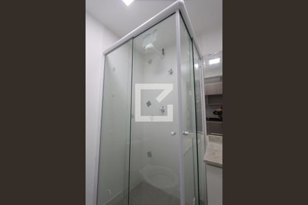 Banheiro de kitnet/studio para alugar com 1 quarto, 24m² em Vila Mariana, São Paulo
