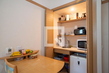 Cozinha de kitnet/studio à venda com 1 quarto, 28m² em Consolação, São Paulo