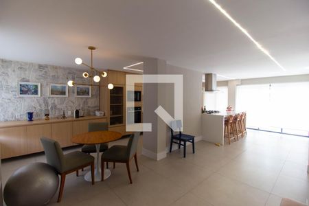 Casa à venda com 3 quartos, 190m² em Itaipu, Niterói