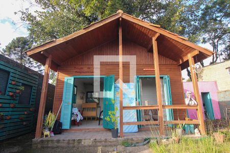 Fachada de casa para alugar com 3 quartos, 50m² em Cristal, Porto Alegre