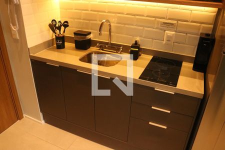 Cozinha de kitnet/studio para alugar com 1 quarto, 23m² em Perdizes, São Paulo