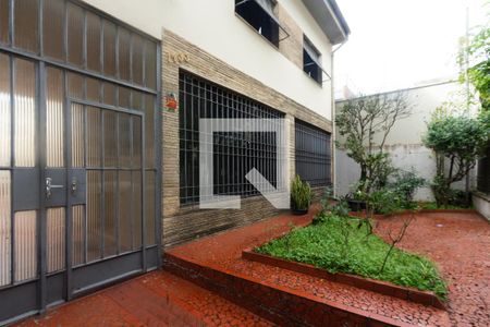 Entrada de casa à venda com 4 quartos, 350m² em Moema, São Paulo