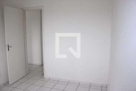 Quarto 2 de apartamento para alugar com 2 quartos, 46m² em Jardim Nova Cidade, Guarulhos