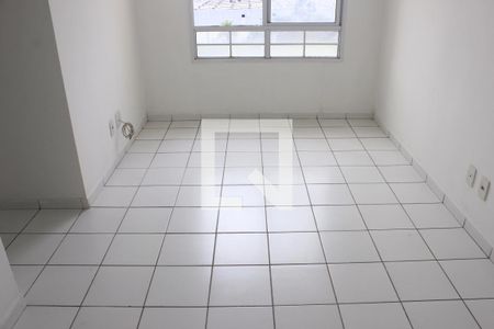 Sala de apartamento para alugar com 2 quartos, 46m² em Jardim Nova Cidade, Guarulhos