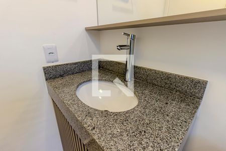 Banheiro do Studio de apartamento à venda com 1 quarto, 30m² em Parque Colonial, São Paulo