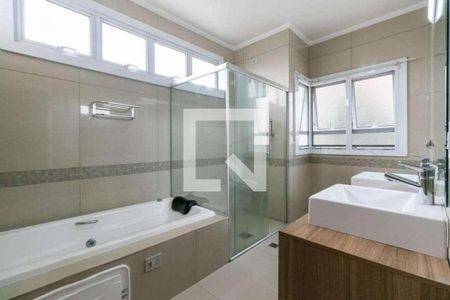 Casa à venda com 4 quartos, 360m² em Vila Prudente, São Paulo