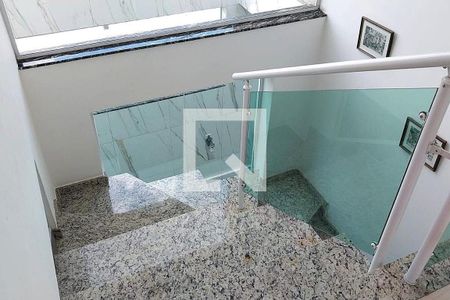 Casa à venda com 3 quartos, 118m² em Parque das Nações, Santo André