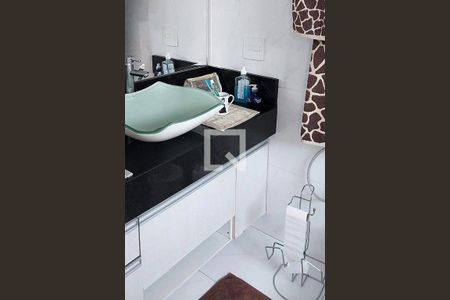 Casa à venda com 3 quartos, 118m² em Parque das Nações, Santo André