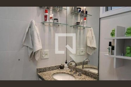 Apartamento para alugar com 2 quartos, 85m² em Vila Bertioga, São Paulo