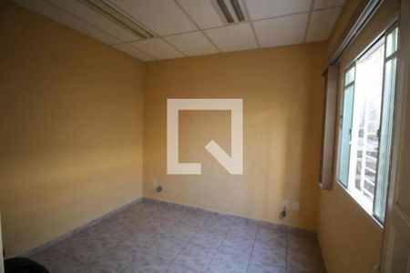 Casa à venda com 2 quartos, 150m² em Vila Bertioga, São Paulo