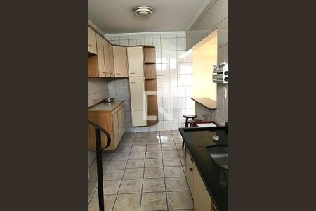 Casa à venda com 6 quartos, 280m² em Vila Moraes, São Paulo