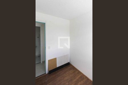Quarto de apartamento para alugar com 2 quartos, 34m² em Parque Sao Rafael, São Paulo