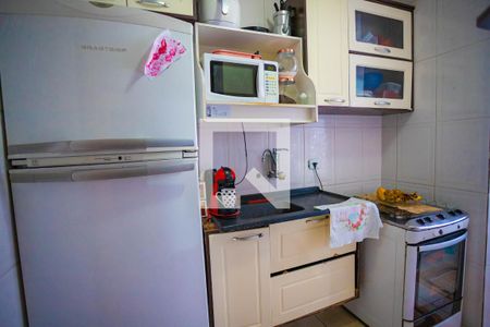 Cozinha de apartamento à venda com 2 quartos, 52m² em Campanário, Diadema