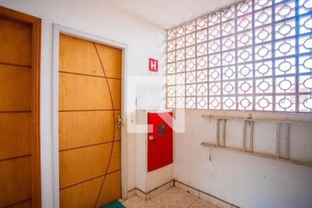 Entrada de apartamento à venda com 2 quartos, 52m² em Campanário, Diadema