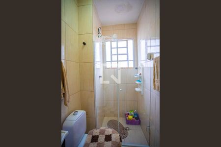 Banheiro de apartamento à venda com 2 quartos, 52m² em Campanário, Diadema