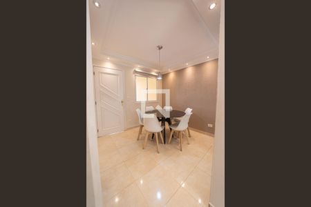 Sala de casa de condomínio para alugar com 3 quartos, 110m² em Vila Pierina, São Paulo