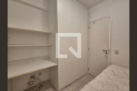 Quarto  de apartamento para alugar com 3 quartos, 83m² em Barra da Tijuca, Rio de Janeiro