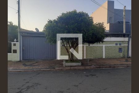 Casa à venda com 138m², 2 quartos e 2 vagas Casa à venda com 138m², 2 quartos e 2 vagasFoto 01