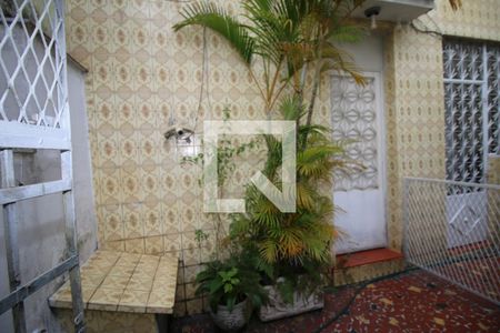 Fachada interna de apartamento à venda com 1 quarto, 120m² em Olaria, Rio de Janeiro
