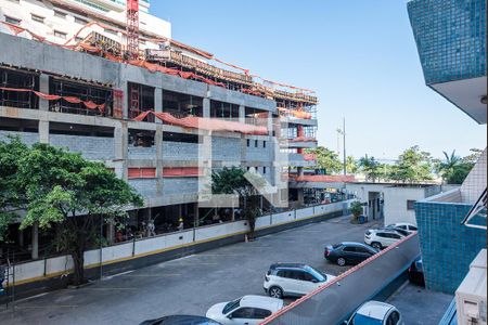 Vista de apartamento para alugar com 2 quartos, 65m² em Gonzaga, Santos