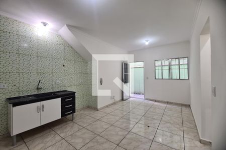 Sala e Cozinha de casa de condomínio para alugar com 2 quartos, 40m² em Vila Formosa, São Paulo