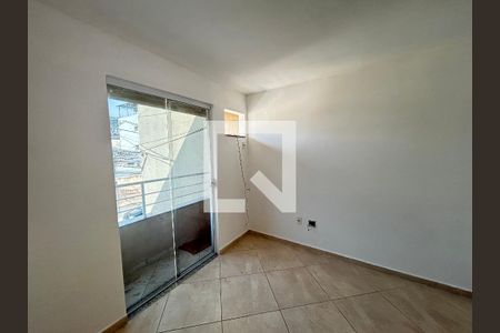 Quarto 1 de casa para alugar com 3 quartos, 80m² em Bento Ribeiro, Rio de Janeiro