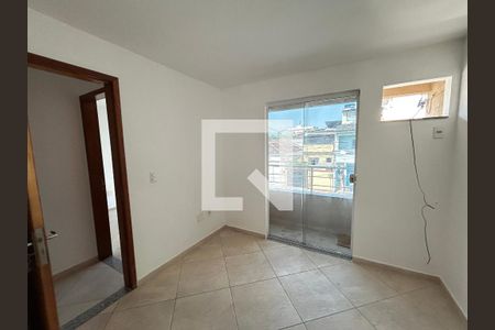 Quarto 1 de casa para alugar com 3 quartos, 80m² em Bento Ribeiro, Rio de Janeiro