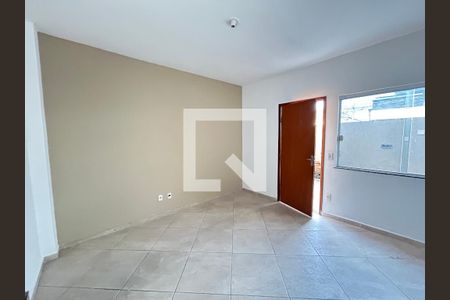 Sala de casa para alugar com 3 quartos, 80m² em Bento Ribeiro, Rio de Janeiro