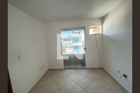 Quarto 1 de casa para alugar com 3 quartos, 80m² em Bento Ribeiro, Rio de Janeiro