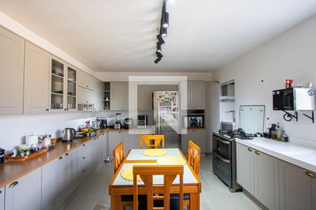 Cozinha de apartamento à venda com 2 quartos, 98m² em Vila Alzira, Santo André
