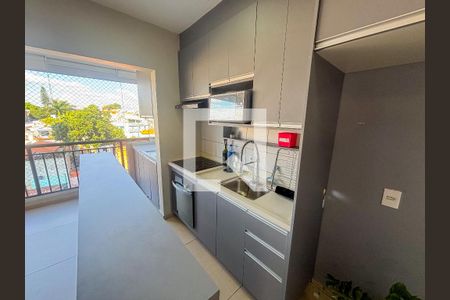 Cozinha de apartamento para alugar com 2 quartos, 46m² em Vila Invernada, São Paulo