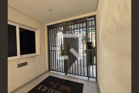 Portaria de apartamento para alugar com 2 quartos, 46m² em Vila Invernada, São Paulo
