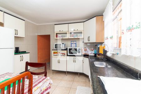 Cozinha de casa à venda com 3 quartos, 150m² em Cidade Antônio Estêvão de Carvalho, São Paulo