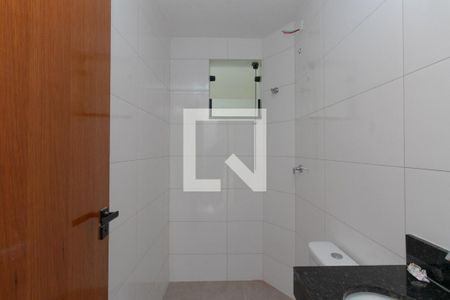 Banheiro de apartamento à venda com 2 quartos, 43m² em Vila Medeiros, São Paulo