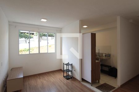 Sala de apartamento para alugar com 2 quartos, 60m² em Jardim Guanabara, Belo Horizonte