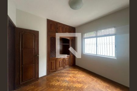 Apartamento à venda com 4 quartos, 130m² em Carmo, Belo Horizonte