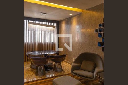 Apartamento à venda com 3 quartos, 218m² em Lourdes, Belo Horizonte