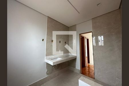 Casa à venda com 228m², 5 quartos e 4 vagas